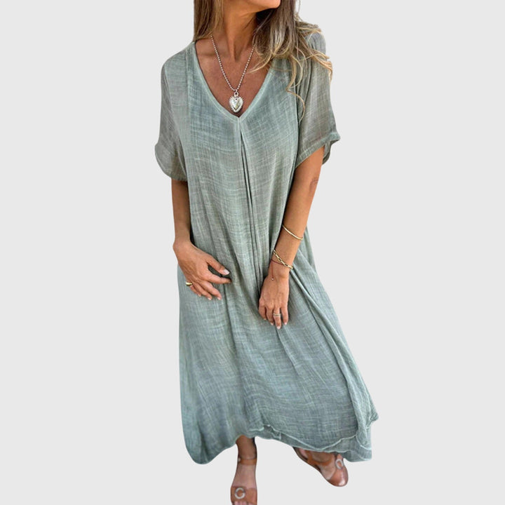 Bella | Elegant Lightweight V-Neck Dress